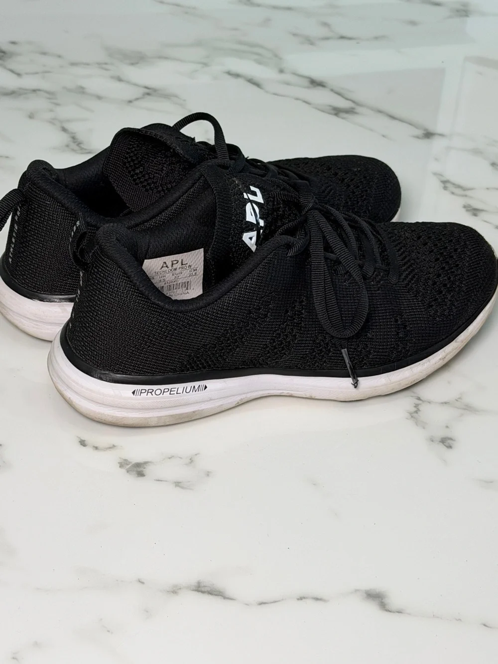 APL TechLoom Pro Black Knit Athletic Sneakers Women’s Size 7